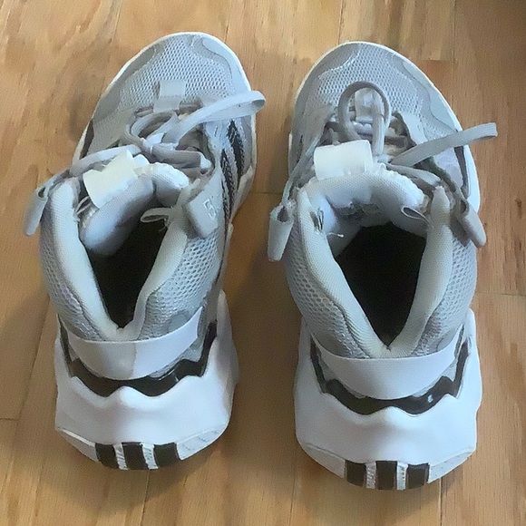 Adidas Womens Basketball Shoes - Picture 4 of 4